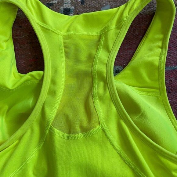 Athleta Women’s Lime Green Racerback Workout Top SZ XS - Picture 3 of 11